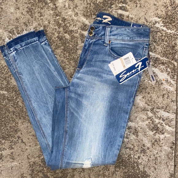 🌟NWT Seven7 Distressed Jeans Medium Blue Ripped Hem Size 12 - Picture 1 of 3